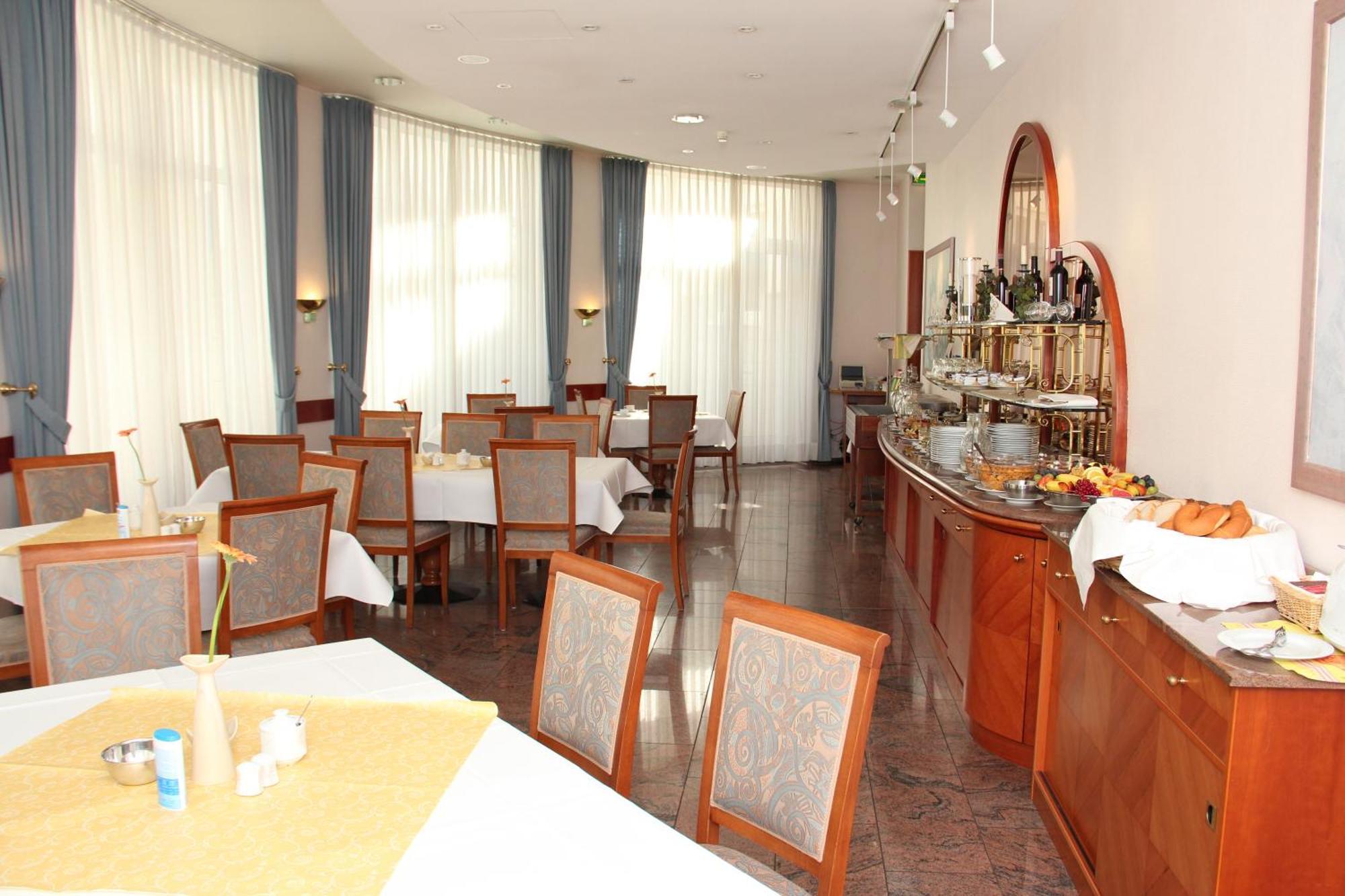 Hotel Ascania Aschersleben Esterno foto