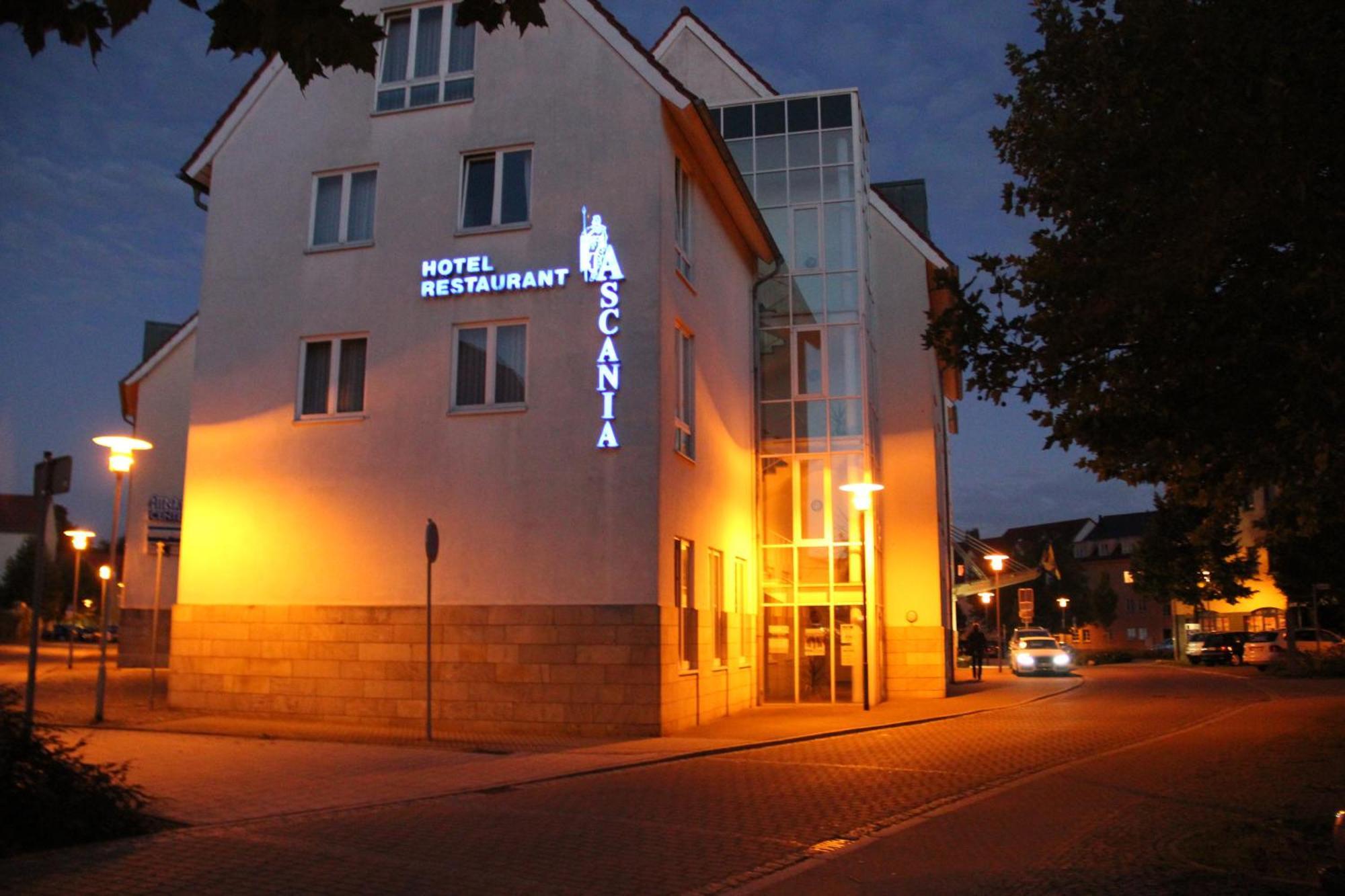 Hotel Ascania Aschersleben Esterno foto
